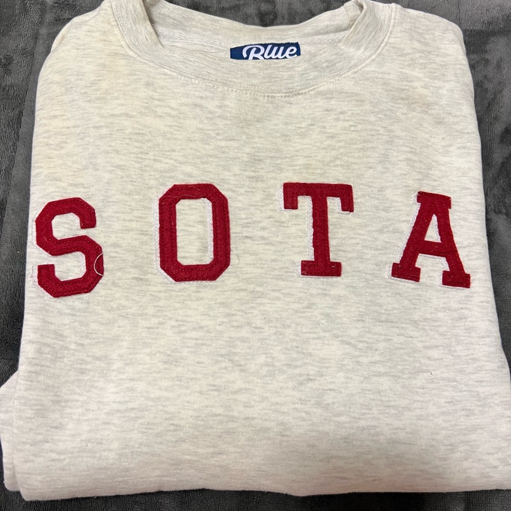 Minnesota sweatshirt